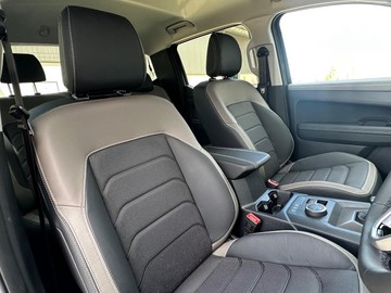 https://dvg-vehicle-assets.s3.amazonaws.com/439884/5jjd1rexi6cmy60zf5wiho07h.jpg
