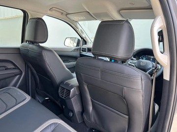 https://dvg-vehicle-assets.s3.amazonaws.com/439884/kn2h518b9hnvzkul2ujyu01u.jpg