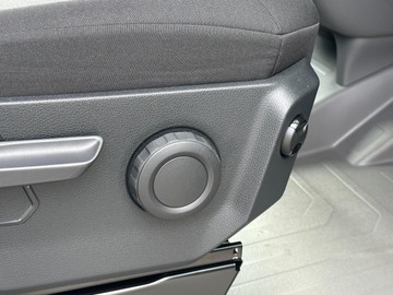 https://dvg-vehicle-assets.s3.amazonaws.com/439894/5qrb0pwqytygtsf65akxdje0w.jpg