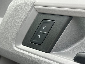 https://dvg-vehicle-assets.s3.amazonaws.com/439894/bq4hcfo9tsgwyqx5l6spoh30o.jpg