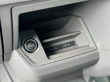 https://dvg-vehicle-assets.s3.amazonaws.com/439894/e2l52abv0lox3s4ahy7txnscw.jpg