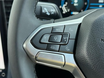 https://dvg-vehicle-assets.s3.amazonaws.com/441245/7y25ffj1dlr53391dkwt4307.jpg
