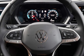 https://dvg-vehicle-assets.s3.amazonaws.com/441262/ukap0mzw4dy481hvjja1azxge.jpg
