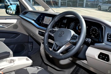 https://dvg-vehicle-assets.s3.amazonaws.com/441273/sl422nyaprjaqtrgpmgr5ryja.jpg