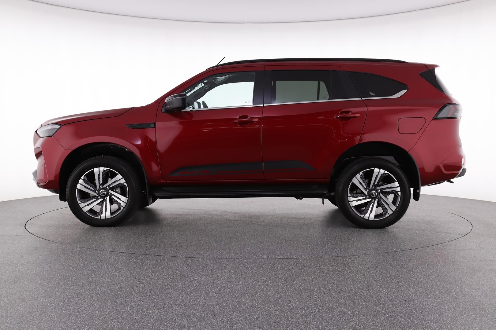 Isuzu Mu-x image 3
