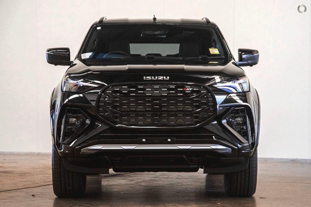 Isuzu Mu-x image 2