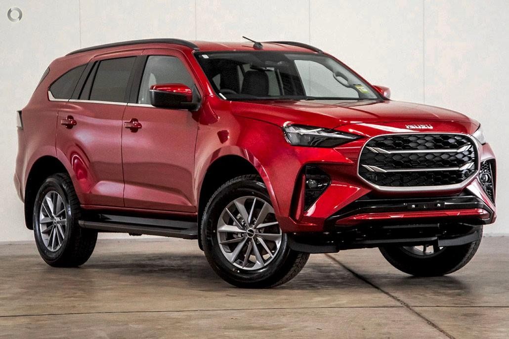 Isuzu Mu-x image 1