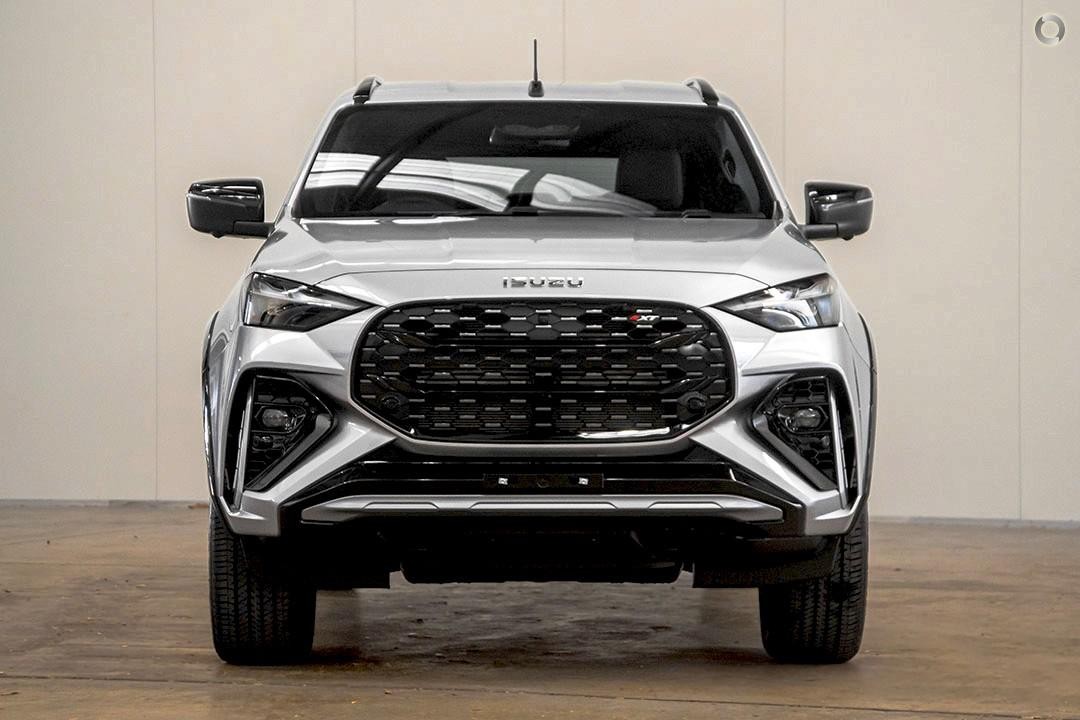 Isuzu Mu-x image 2