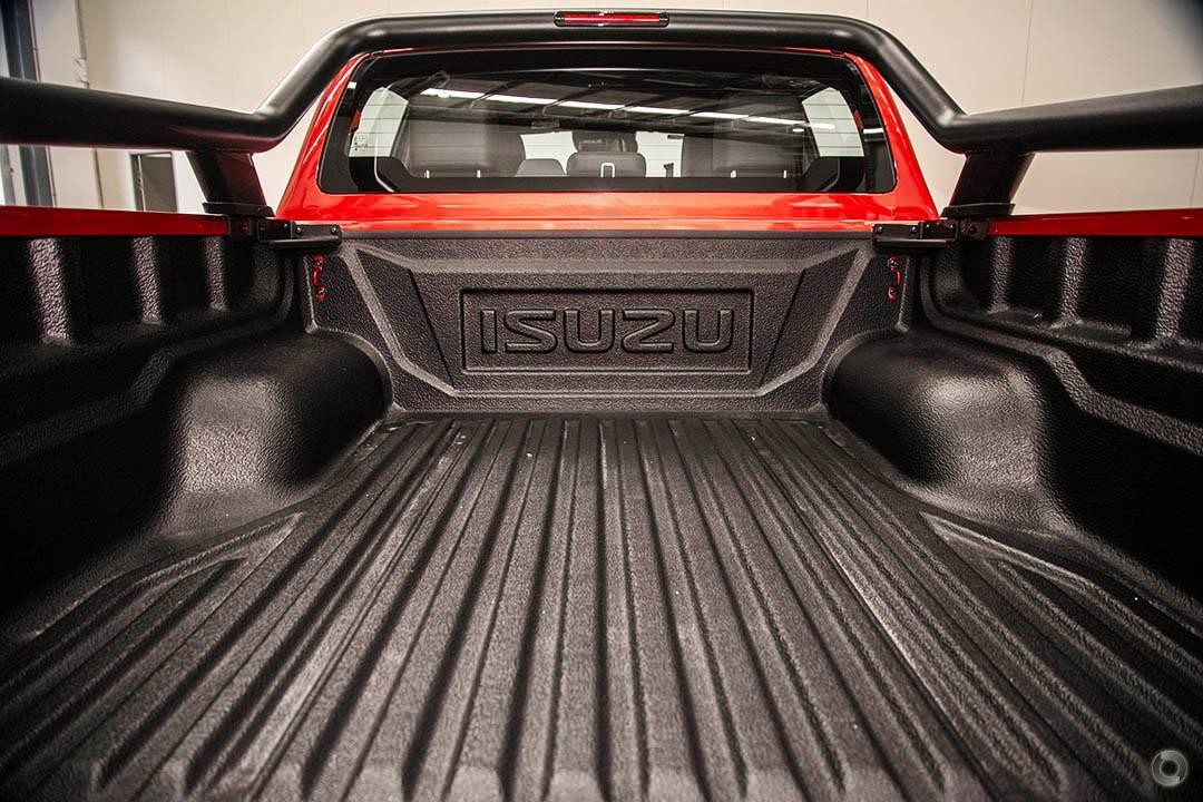 Isuzu D-max image 3