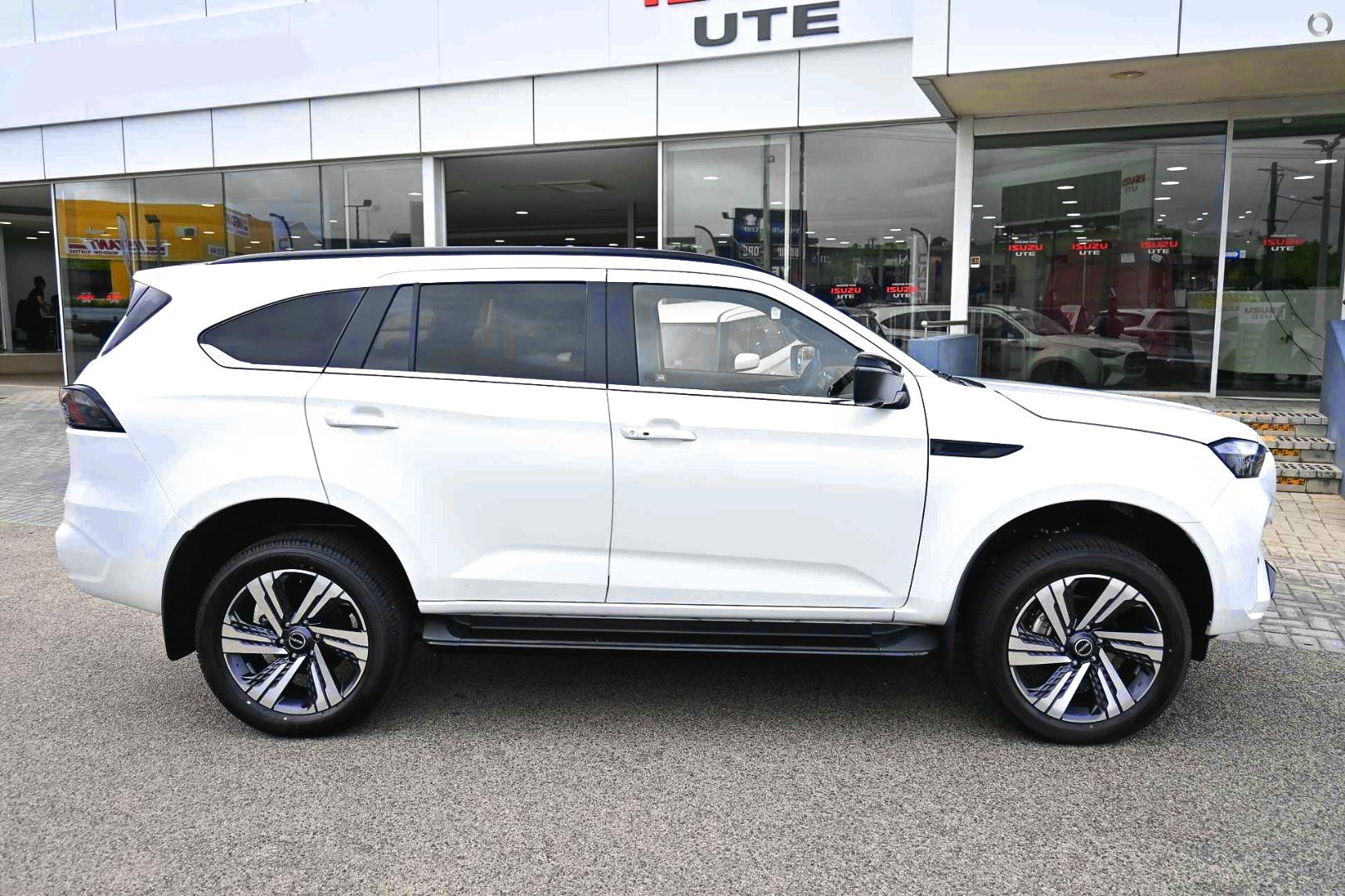 Isuzu Mu-x image 4