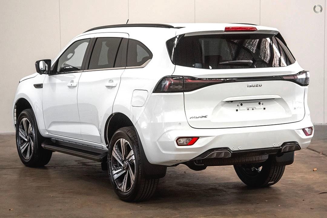 Isuzu Mu-x image 4