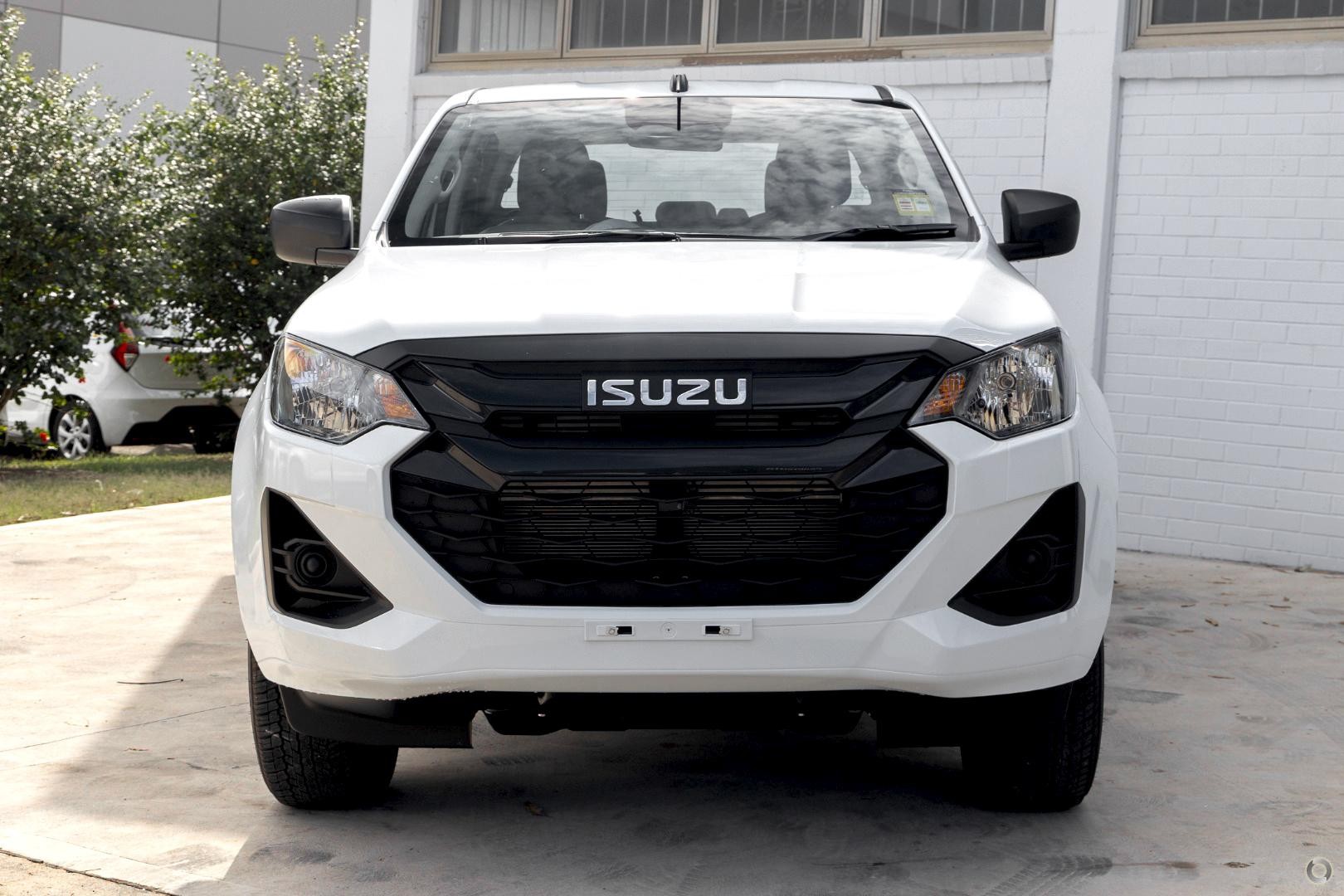 Isuzu D-max image 2