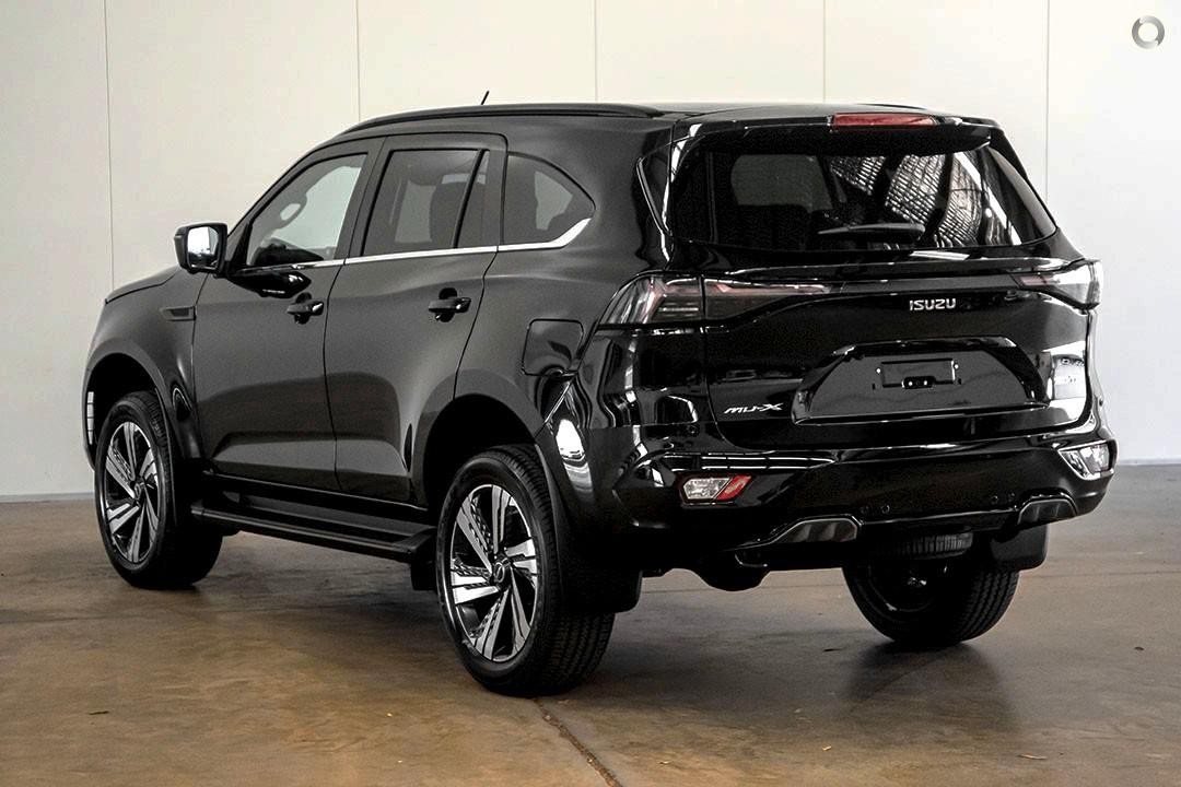Isuzu Mu-x image 4