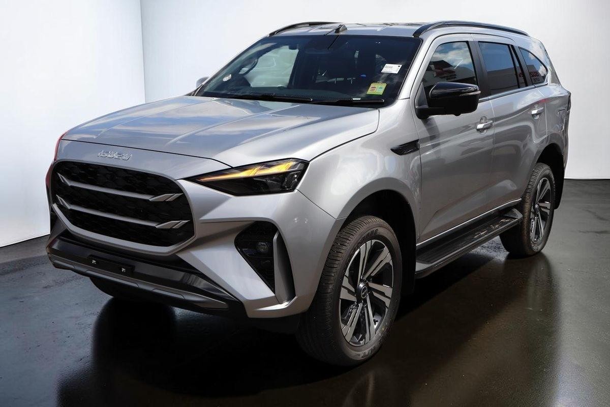Isuzu Mu-x image 2
