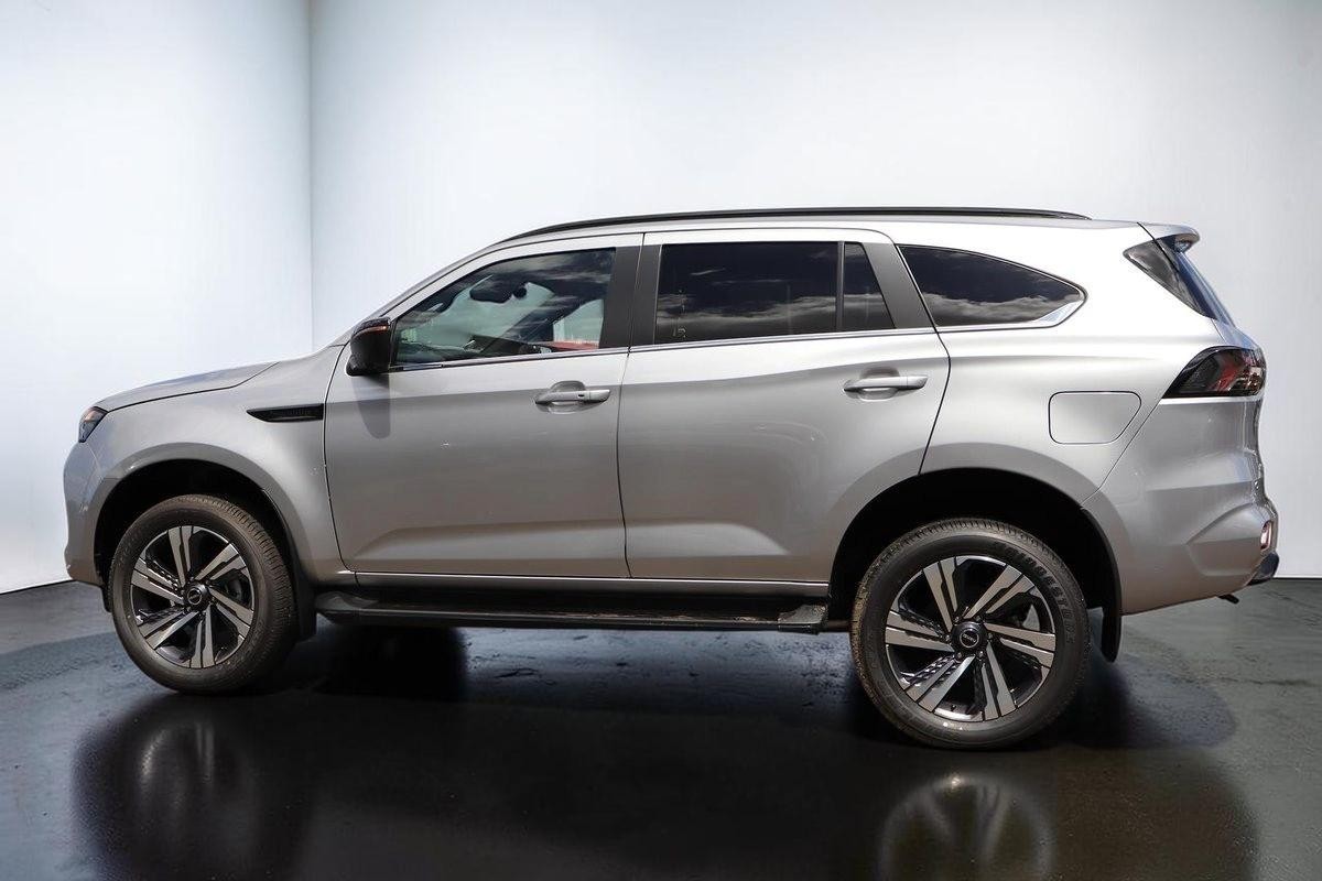 Isuzu Mu-x image 3