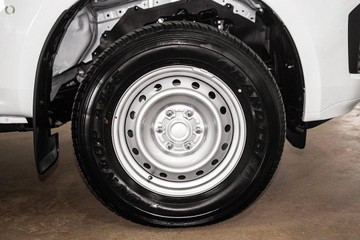 https://dvg-vehicle-assets.s3.amazonaws.com/51036143/thbdocthl77uwie96fvu0zcid.jpg