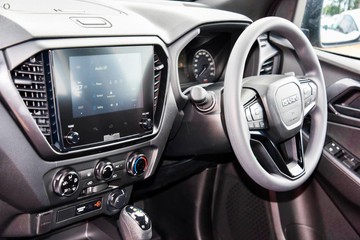 https://dvg-vehicle-assets.s3.amazonaws.com/51037965/0o88ciuih4tf1wyetsdigv6fe.jpg