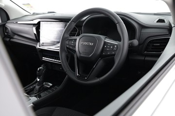https://dvg-vehicle-assets.s3.amazonaws.com/51038307/72842f19e92nxgkiae7kf1wme.jpg