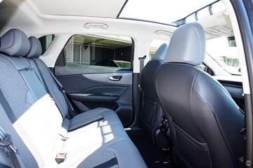 https://dvg-vehicle-assets.s3.amazonaws.com/565042/8qjsjnaq5o68yh2wj6wzucc63.jpg