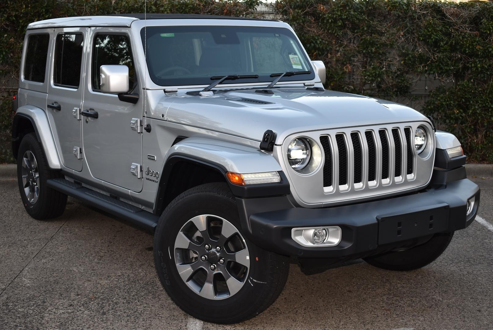 Jeep Wrangler image 2