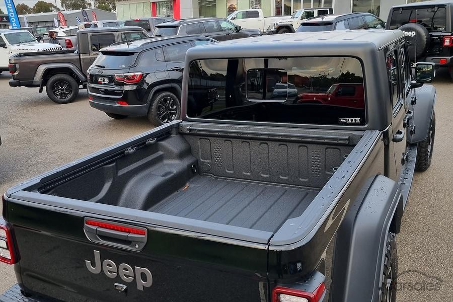 Jeep Gladiator image 3