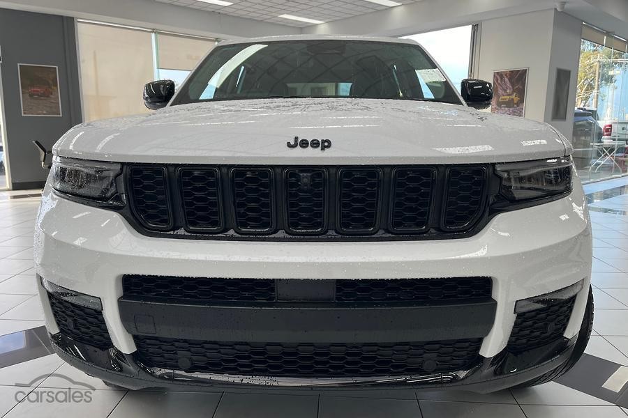 Jeep Grand Cherokee image 1