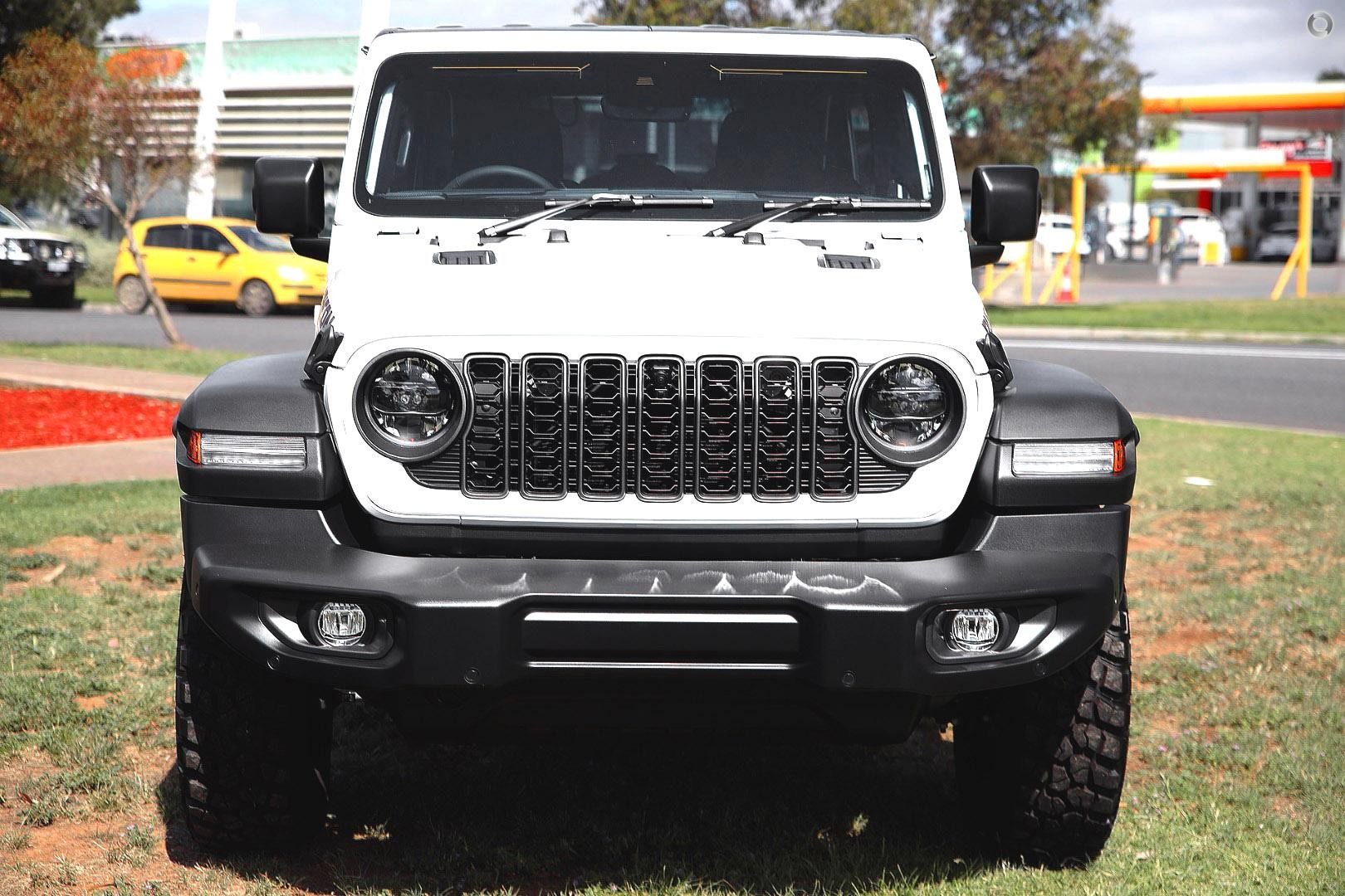 Jeep Wrangler image 2