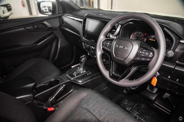 https://dvg-vehicle-assets.s3.amazonaws.com/60070212/y7ilxiz47hmr821bayi8ergx5.jpg