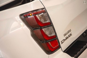 https://dvg-vehicle-assets.s3.amazonaws.com/60139445/lbkscztk0m9l012i4ivn4rizd.jpg