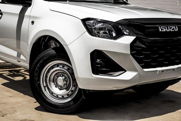 https://dvg-vehicle-assets.s3.amazonaws.com/60141105/2svas2rm3fzg4rp77yja0p7gc.jpg