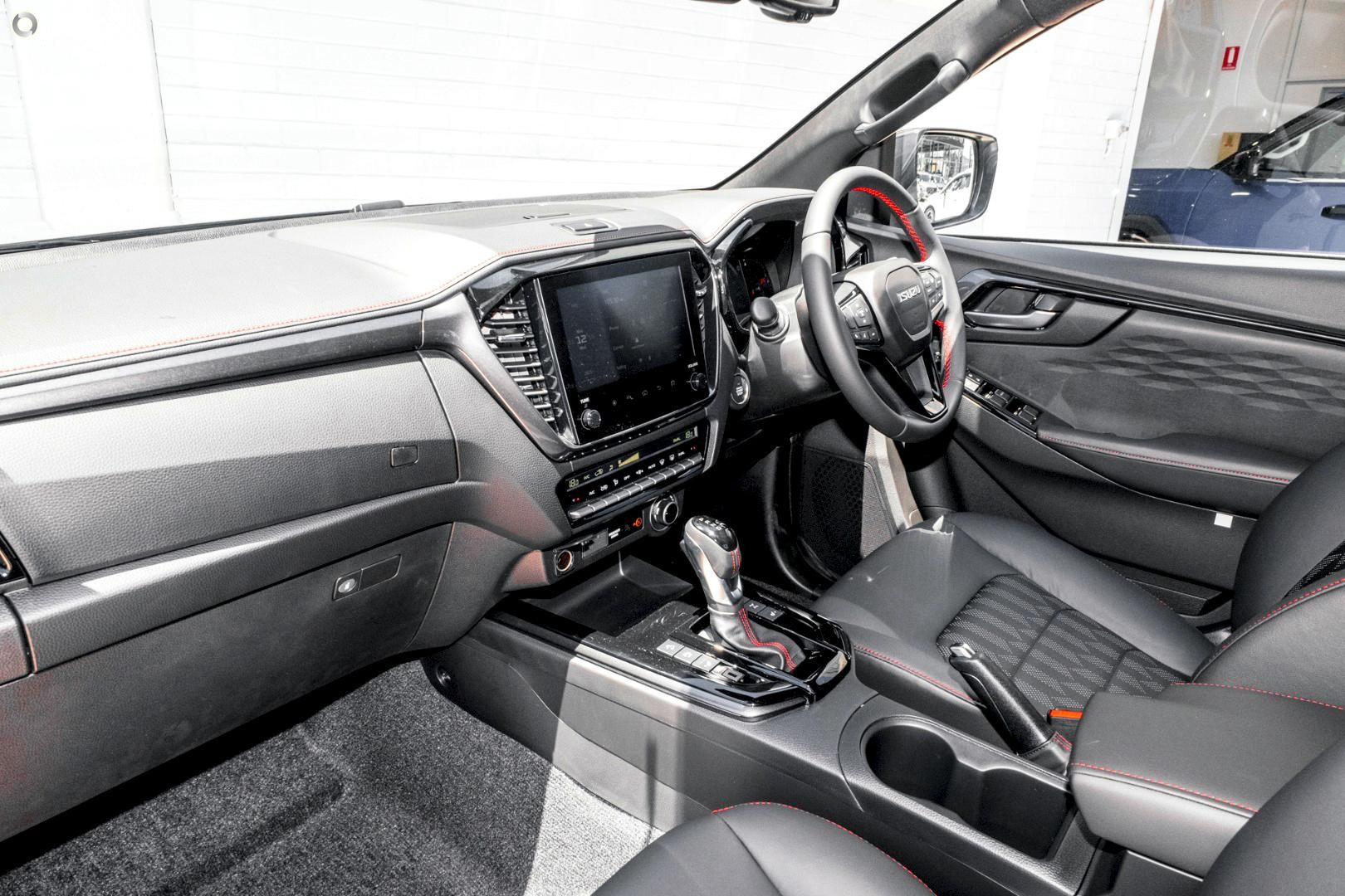 Isuzu D-max image 4