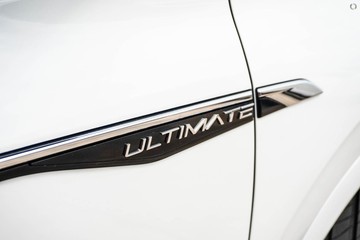 https://dvg-vehicle-assets.s3.amazonaws.com/714218/8yyegmxc3isx2yqx6q25duqn2.jpg