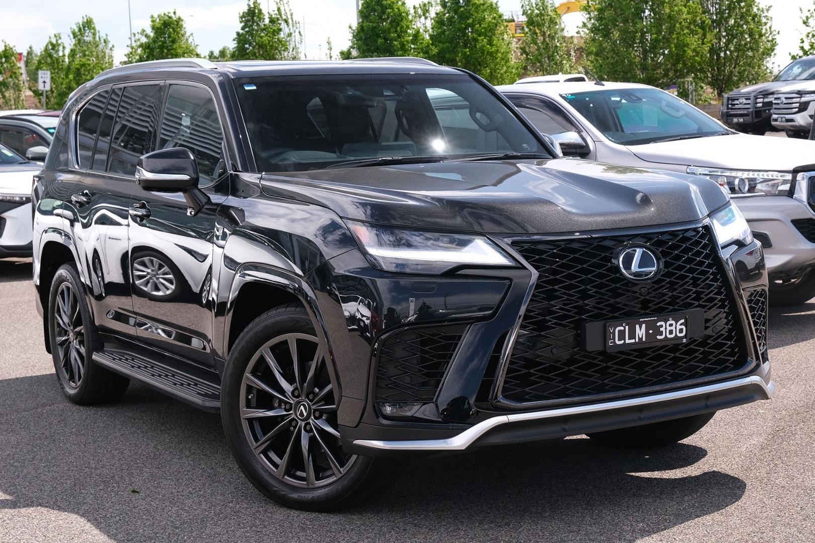 Lexus Lx image 1