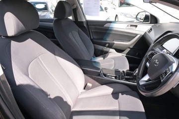 https://dvg-vehicle-assets.s3.amazonaws.com/78242/44c26c4b61e59c3f4cf1f1519230ebbe.jpg