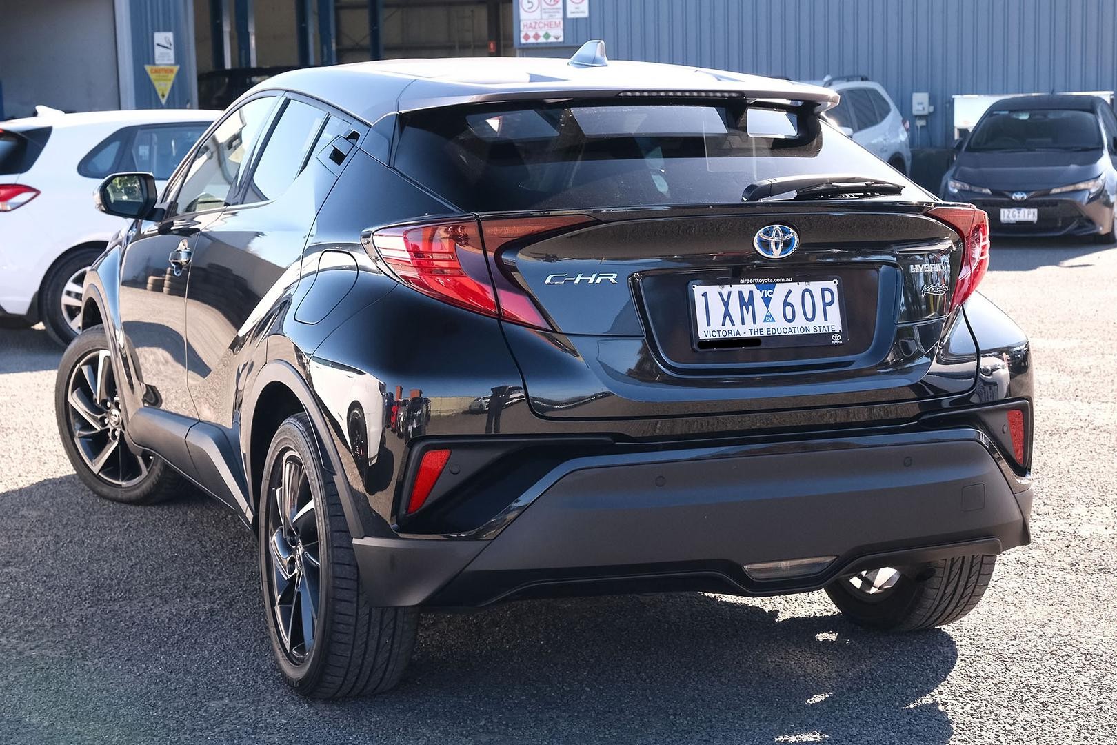 Toyota C-hr image 2