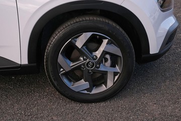 https://dvg-vehicle-assets.s3.amazonaws.com/78526/ekrm8ufj750kgmt4avqjmtfid.jpg