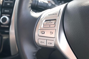 https://dvg-vehicle-assets.s3.amazonaws.com/78717/1vn29tirty5enbqojybklvnet.jpg