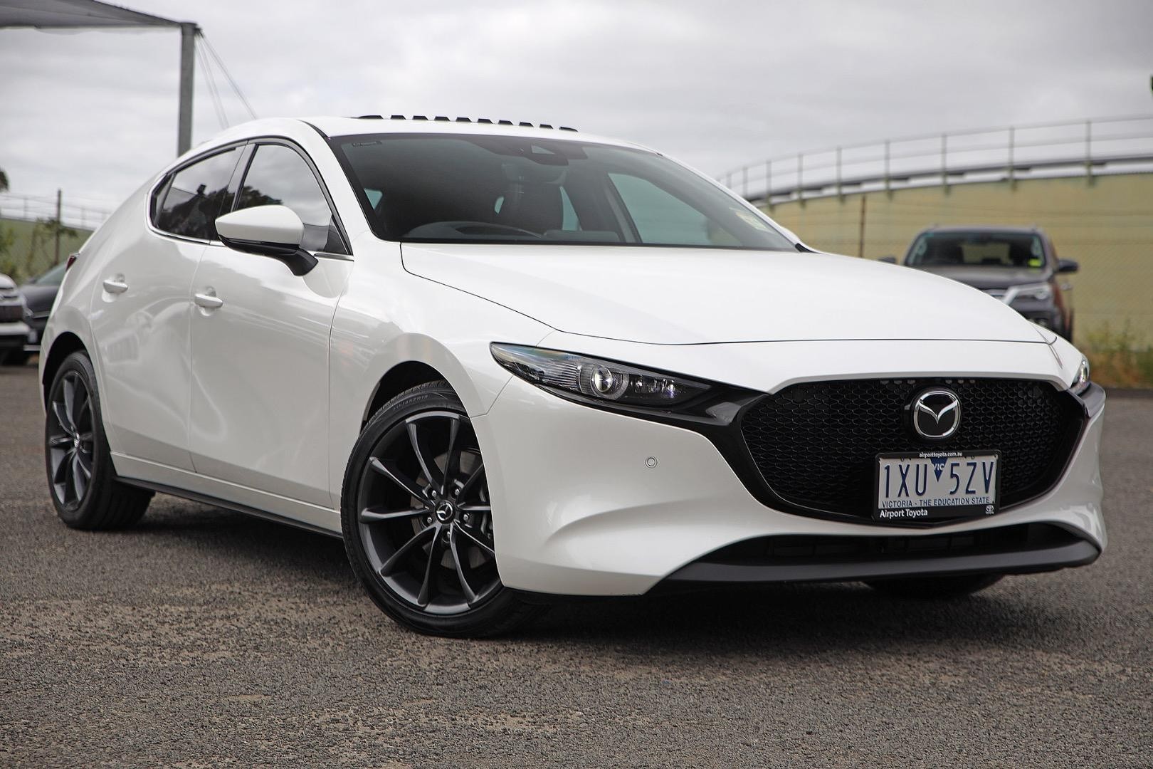 Mazda 3 image 1