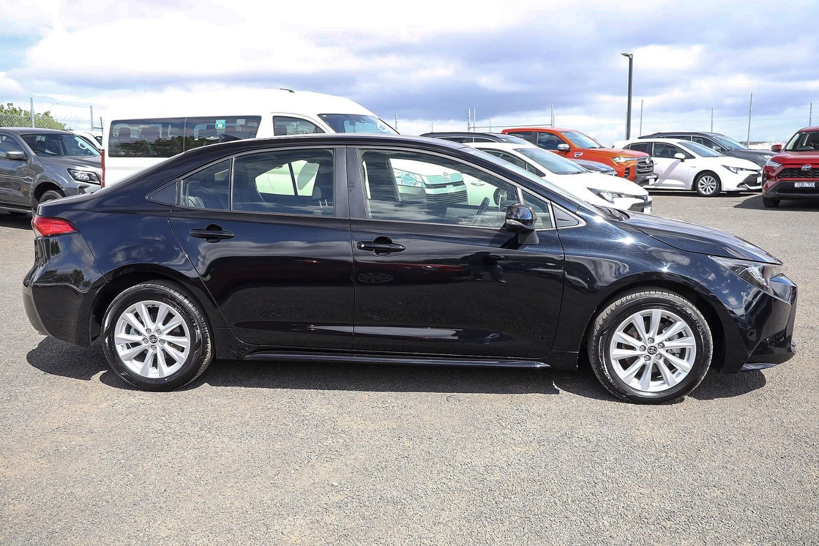Toyota Corolla image 4