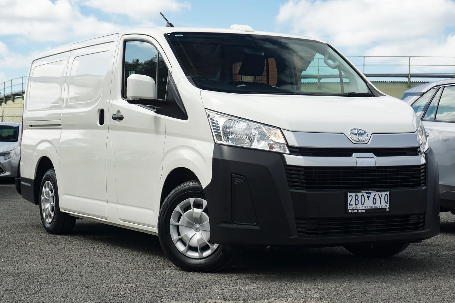 Toyota Hiace image 1