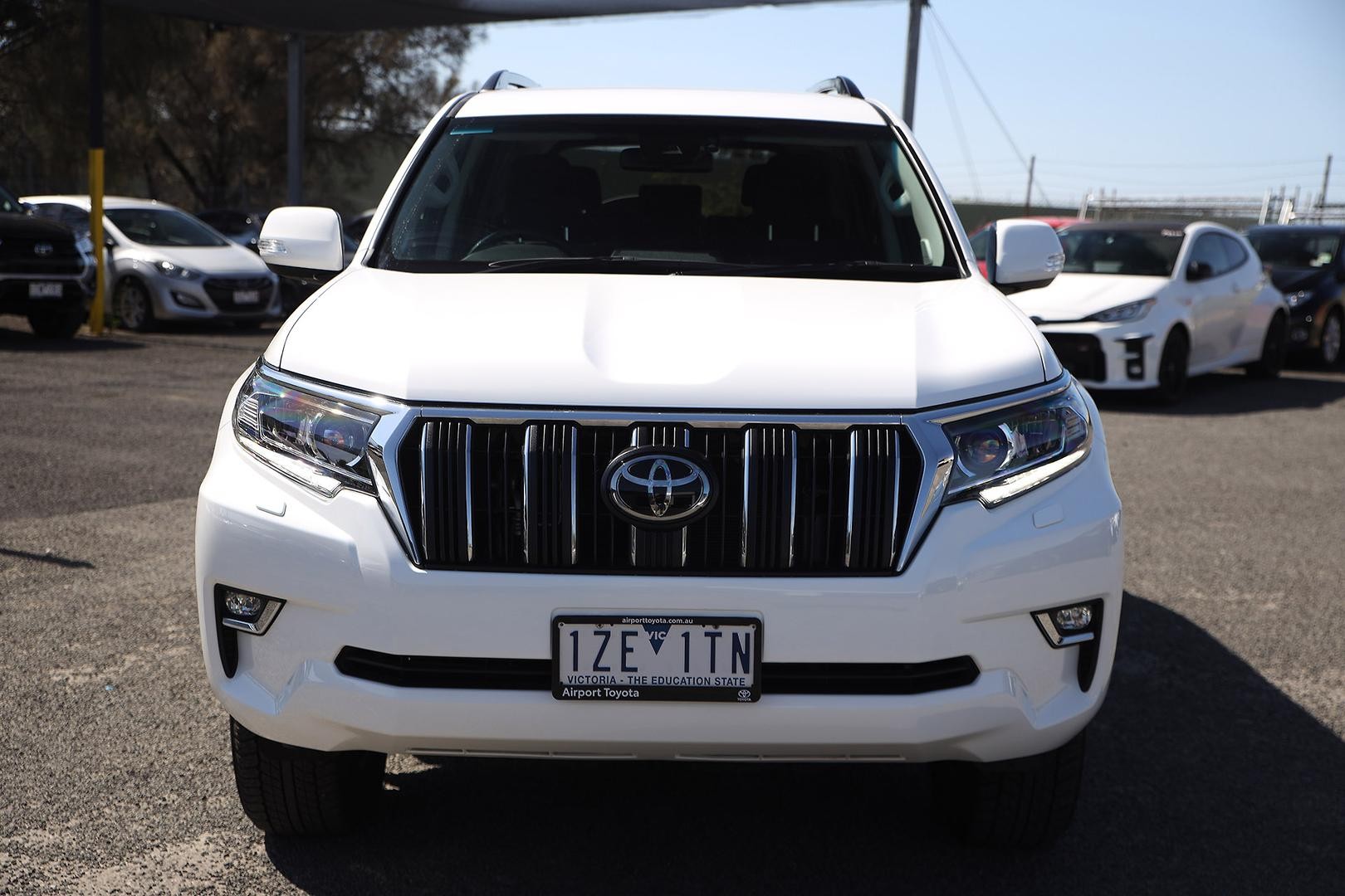 Toyota Landcruiser Prado image 1