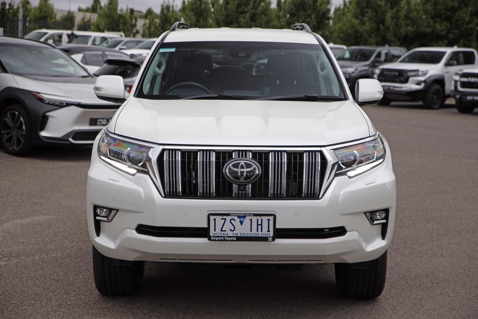 Toyota Landcruiser Prado image 4