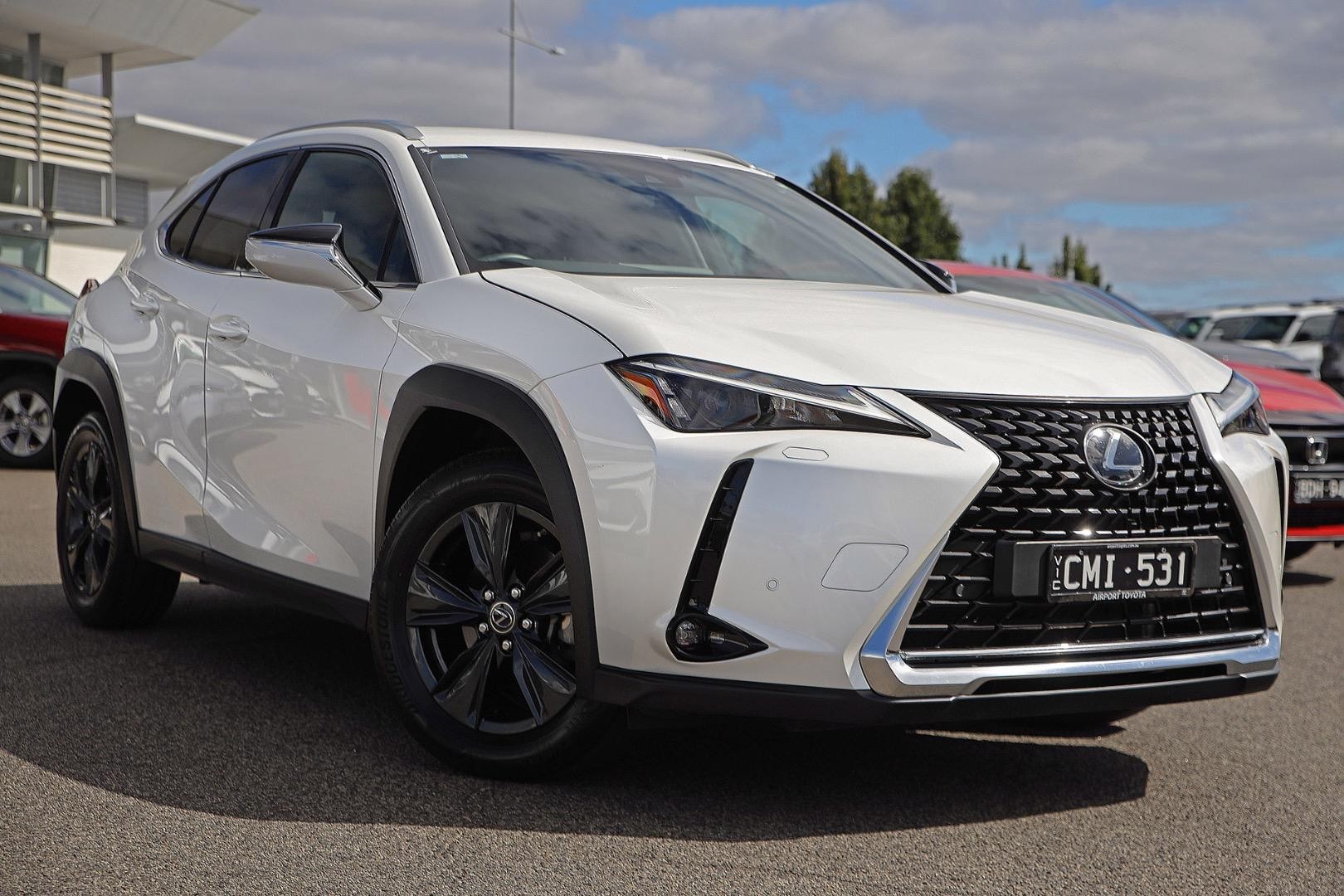 Lexus Ux image 1