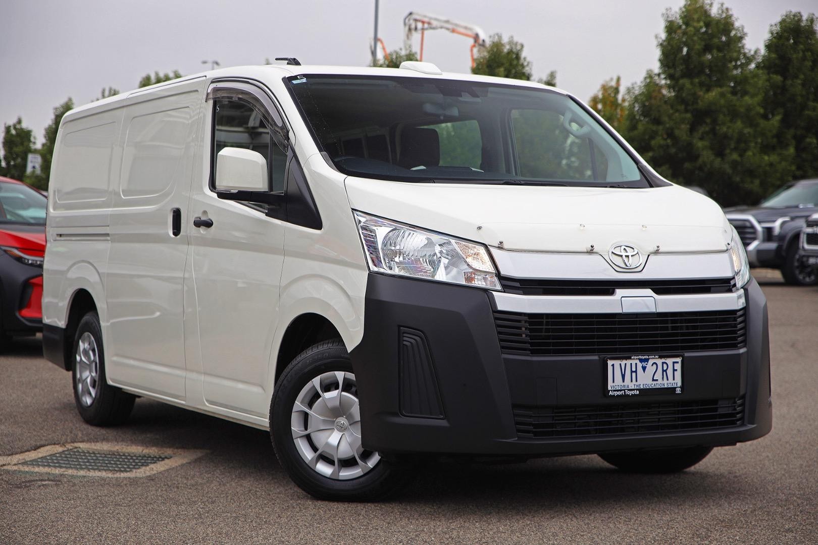 Toyota Hiace image 1