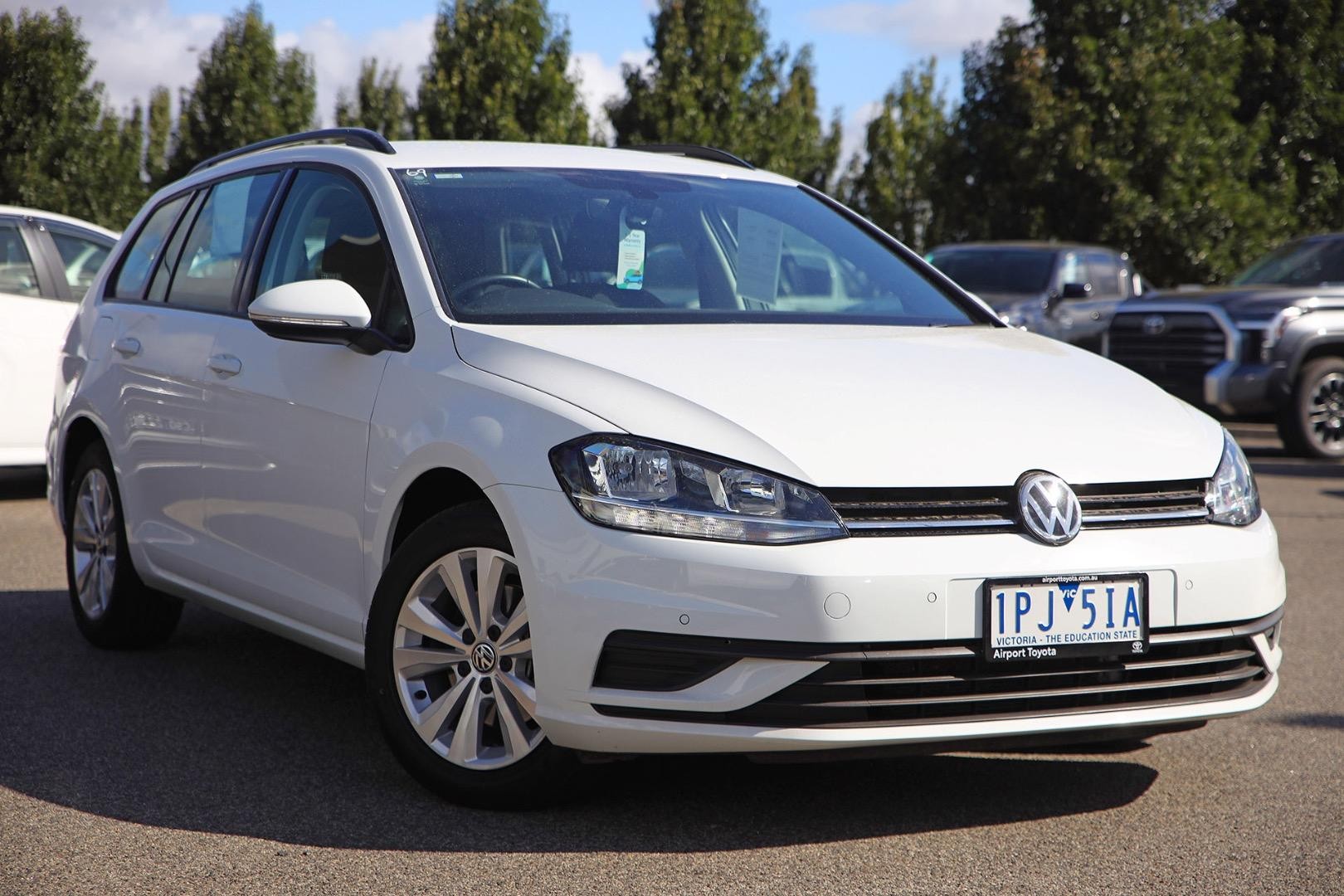 Volkswagen Golf image 1