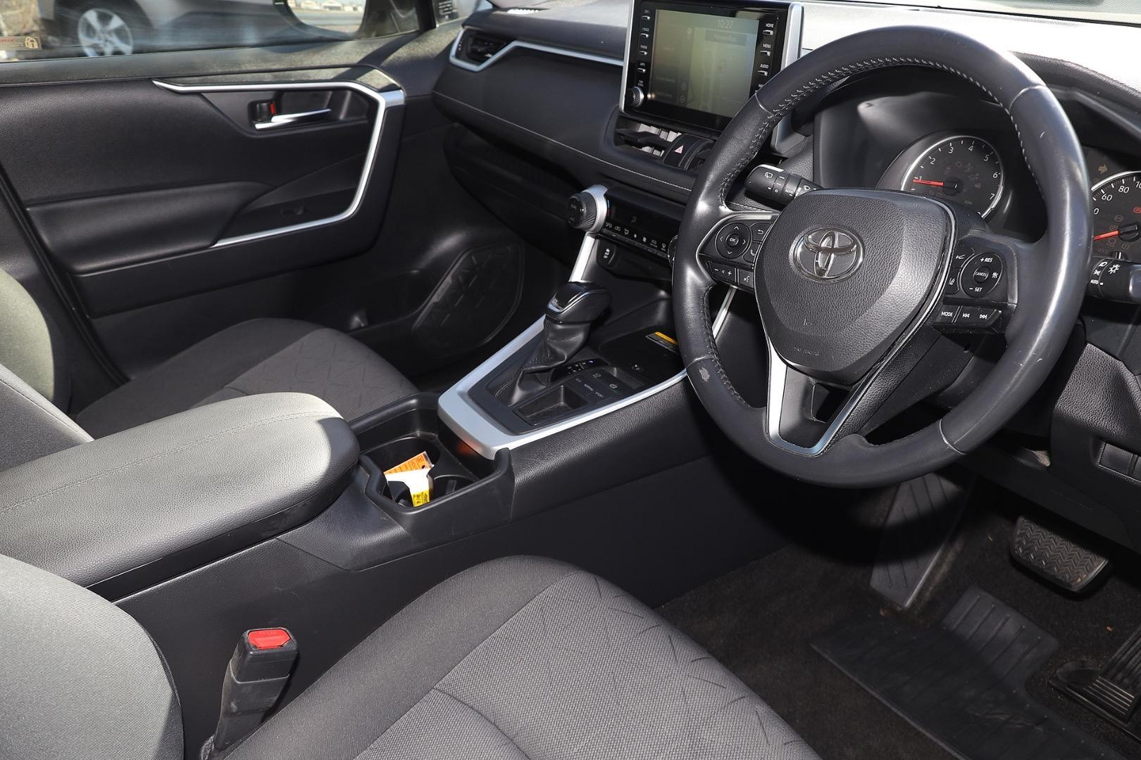 Toyota Rav4 image 3
