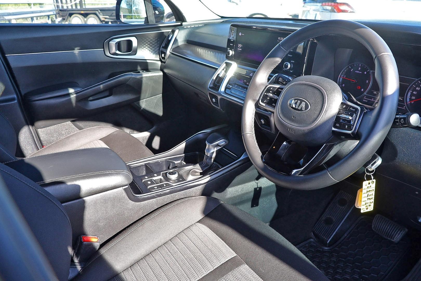 Kia Sorento image 2