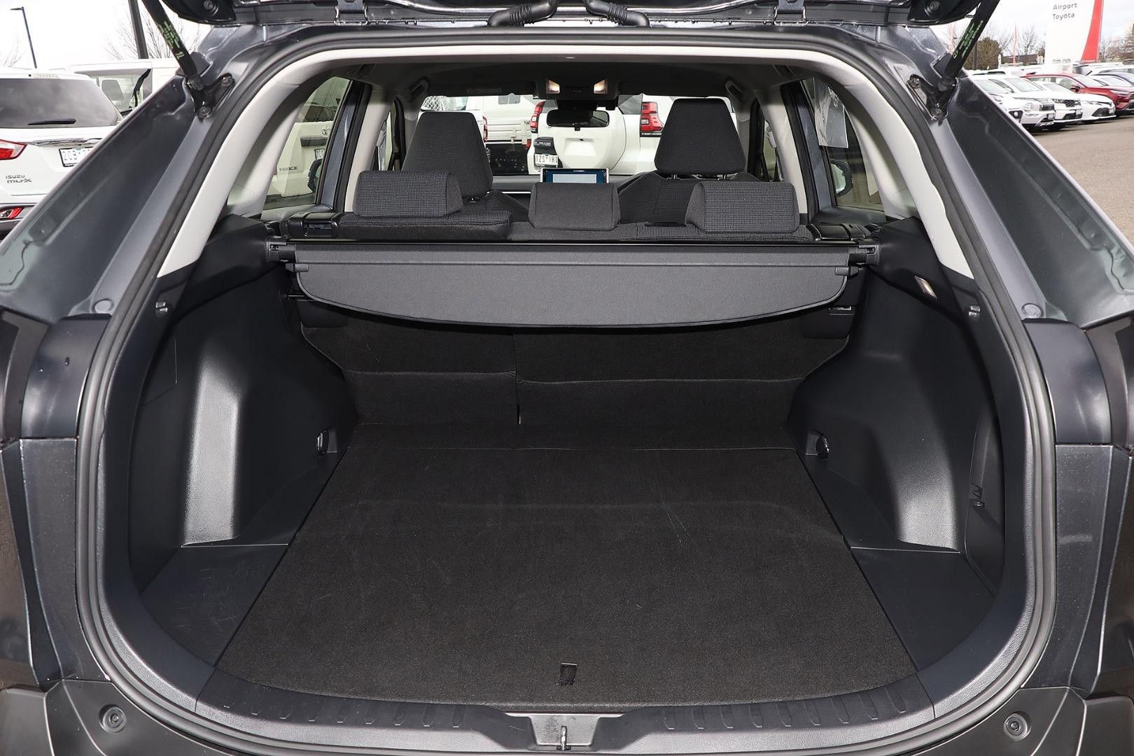 Toyota Rav4 image 4