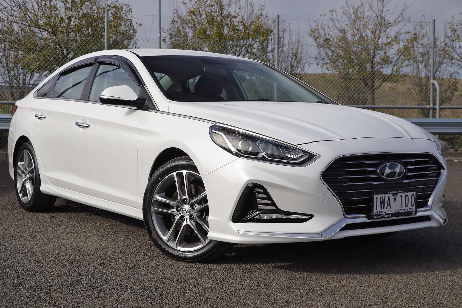 Hyundai Sonata image 1