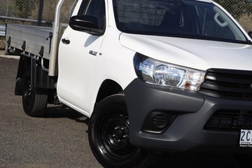 https://dvg-vehicle-assets.s3.amazonaws.com/79719/2nq8n21cmhz7j4npidw4el947.jpg